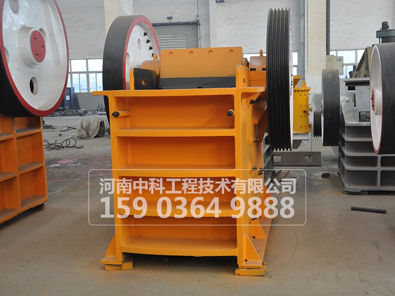 顎式破碎機(jī)心軸、偏心軸、軸瓦磨損到什么程度更換？
